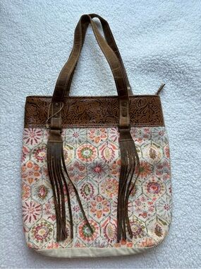 NWOT Pokoloko Floral Patchwork Boho Cotton Canvas & Leather Fringe Tote Bag
